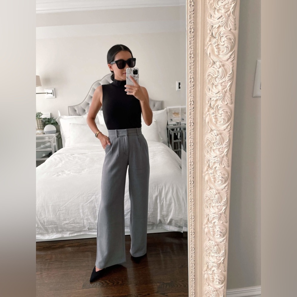 A&F Sloan Tailored Wide Leg Pant in Grey